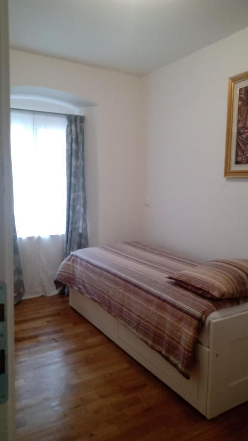 Casa Renova, Intero Appartamento, 2 Camere, Max 4 Ospiti, Trieste Zona Storica Exteriér fotografie