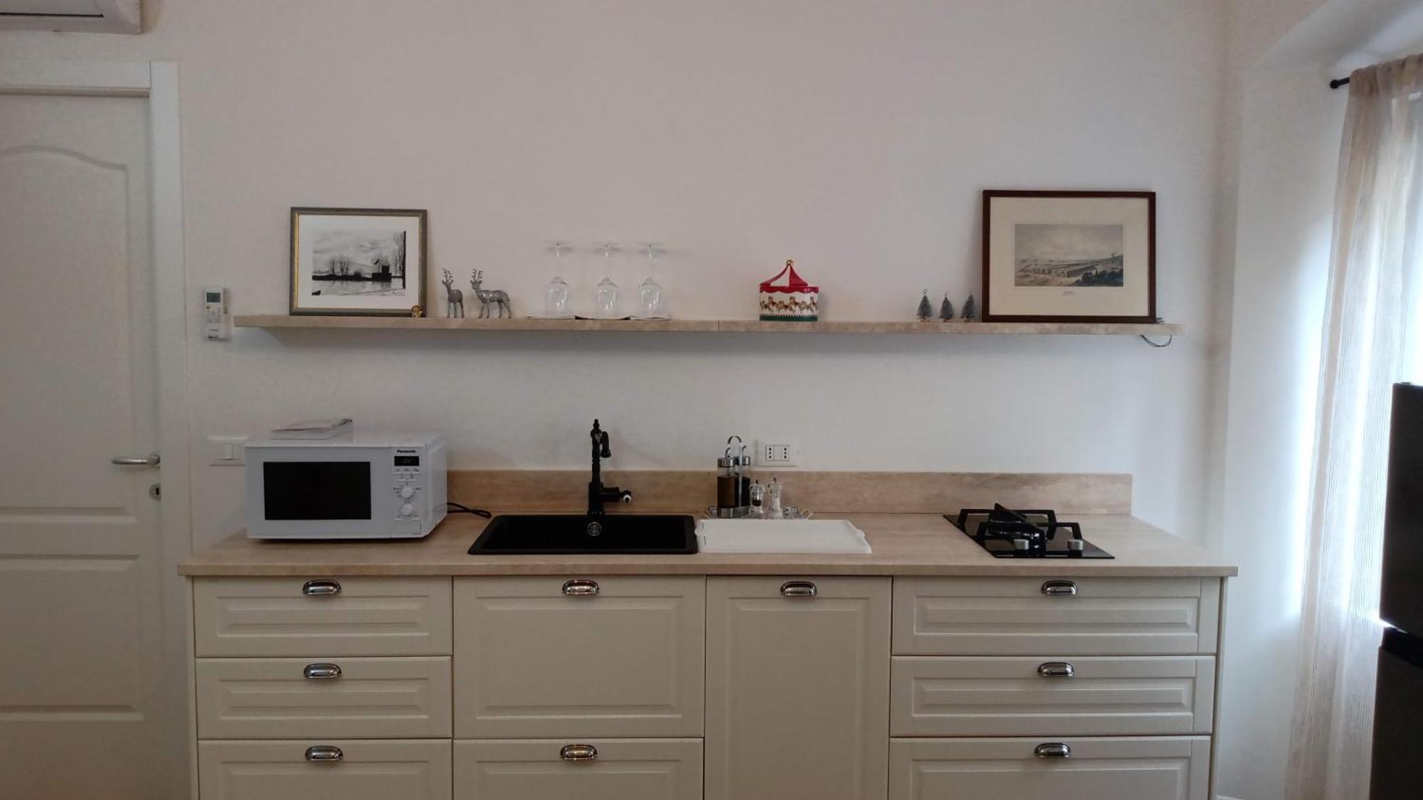Casa Renova, Intero Appartamento, 2 Camere, Max 4 Ospiti, Trieste Zona Storica Exteriér fotografie